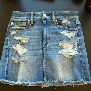 American eagle distressed mini skirt